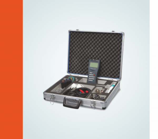 UFM 6720 Clamp on Hand held